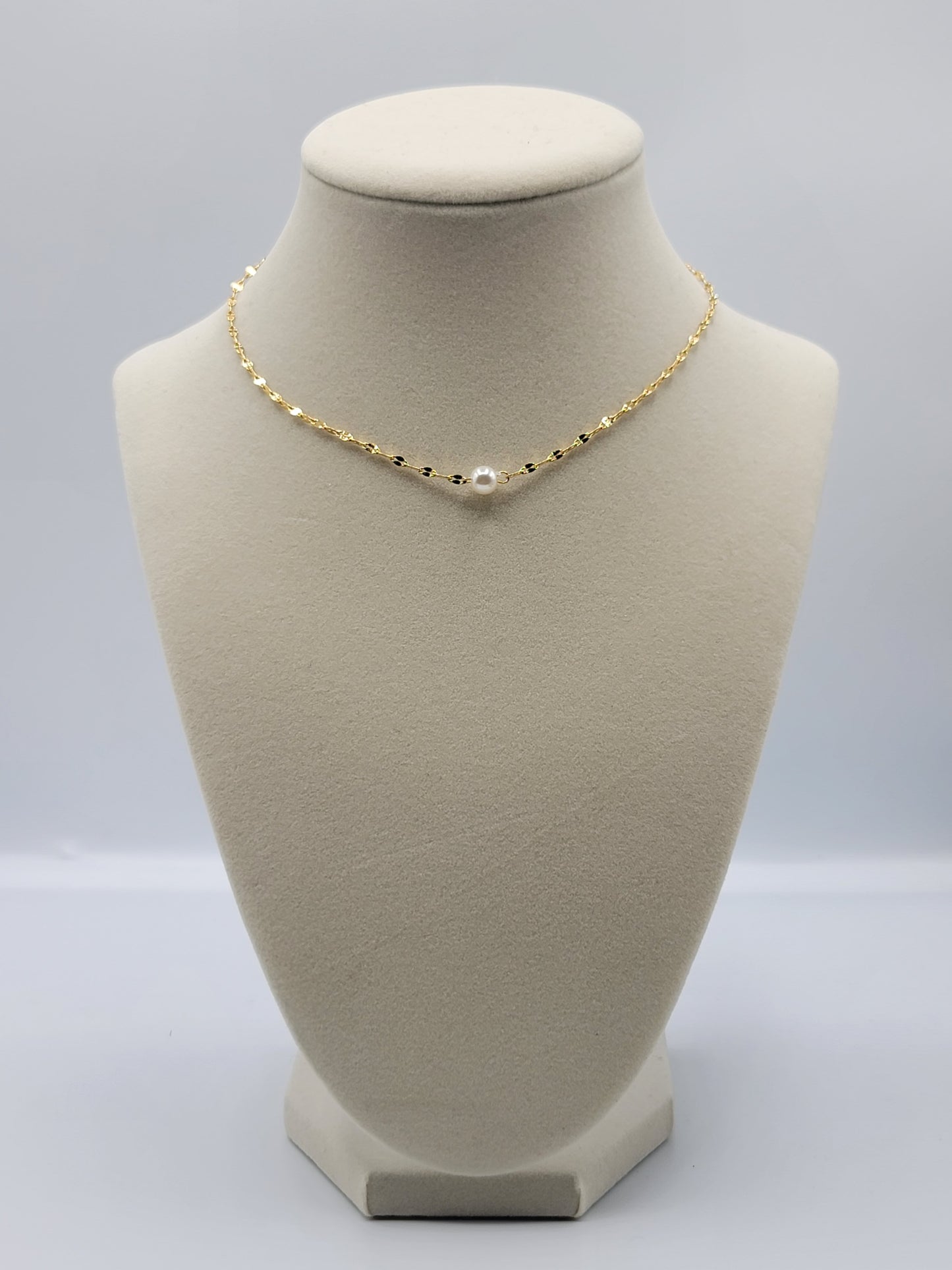 Choker Pearl Necklace