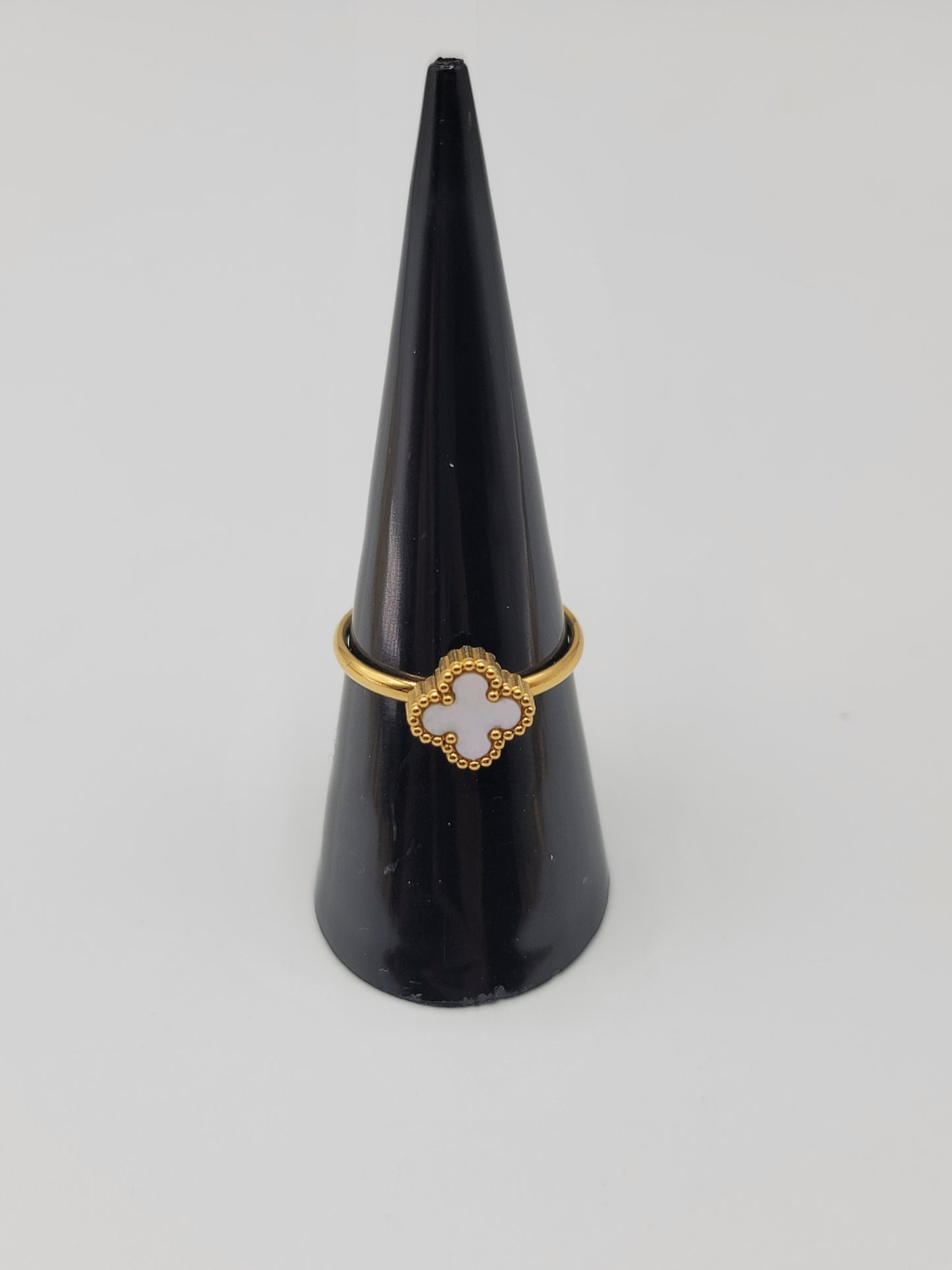 Trébol white Rings