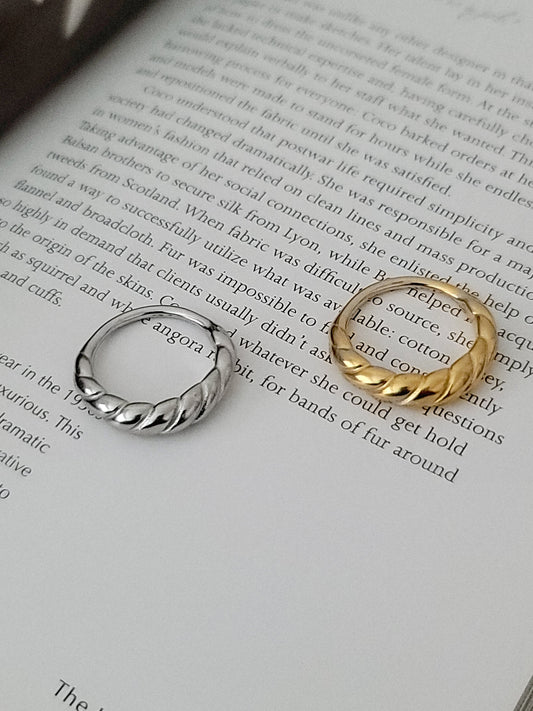 Croissant Rings