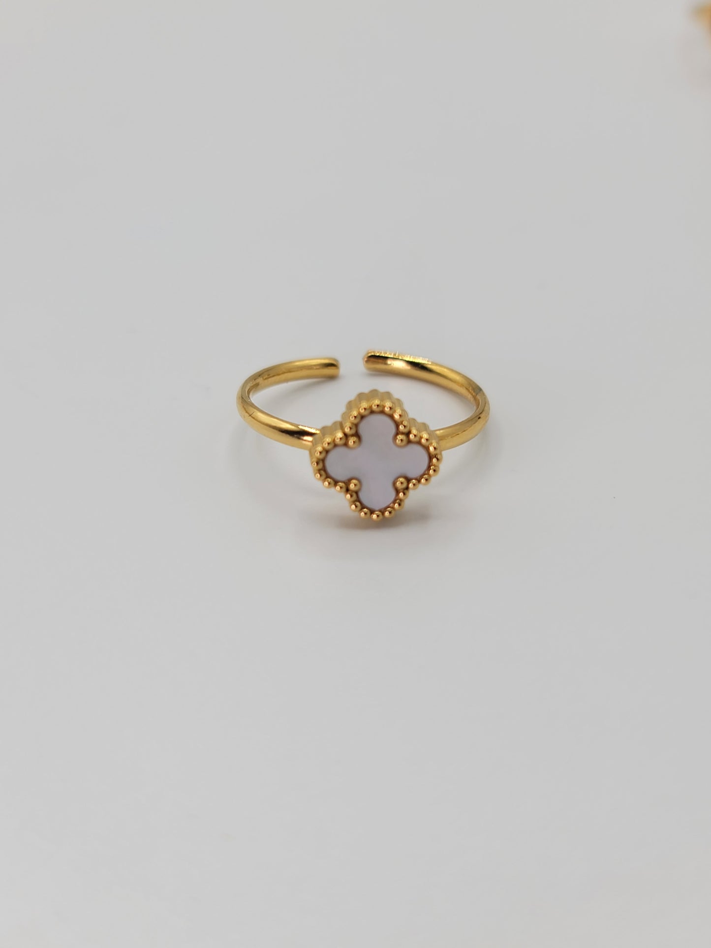 Trébol white Rings