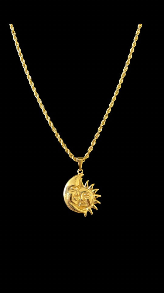 El Paso De El Tiempo Necklace