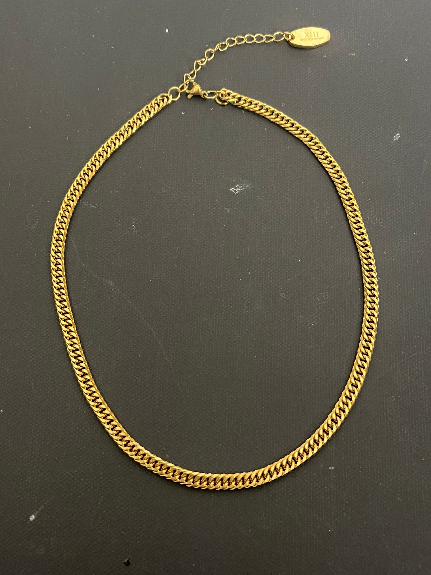 Narita Choker